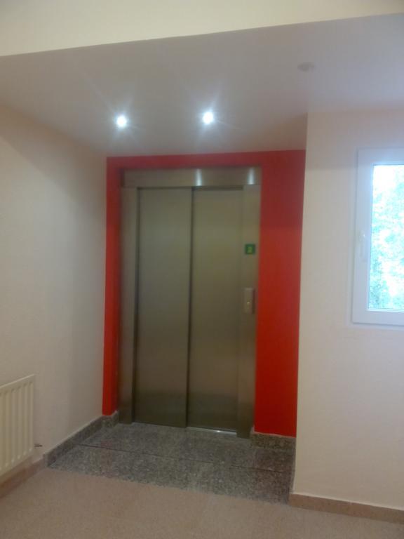 Hotel Ria De Bilbao Bagian luar foto