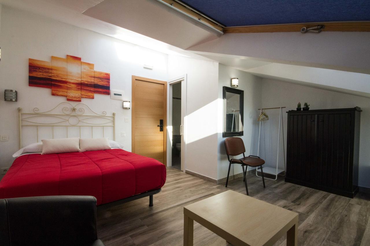 Hotel Ria De Bilbao Bagian luar foto